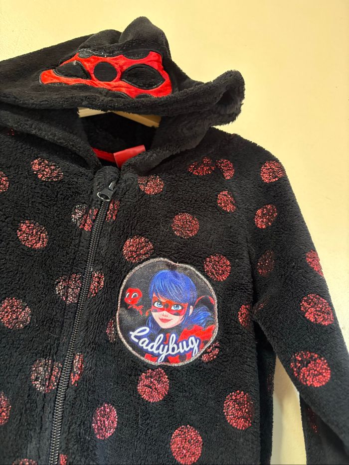 Sur pyjama fille taille 104 - photo numéro 3