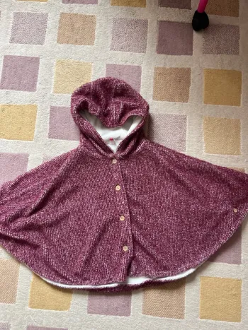 Poncho taille 10 ans