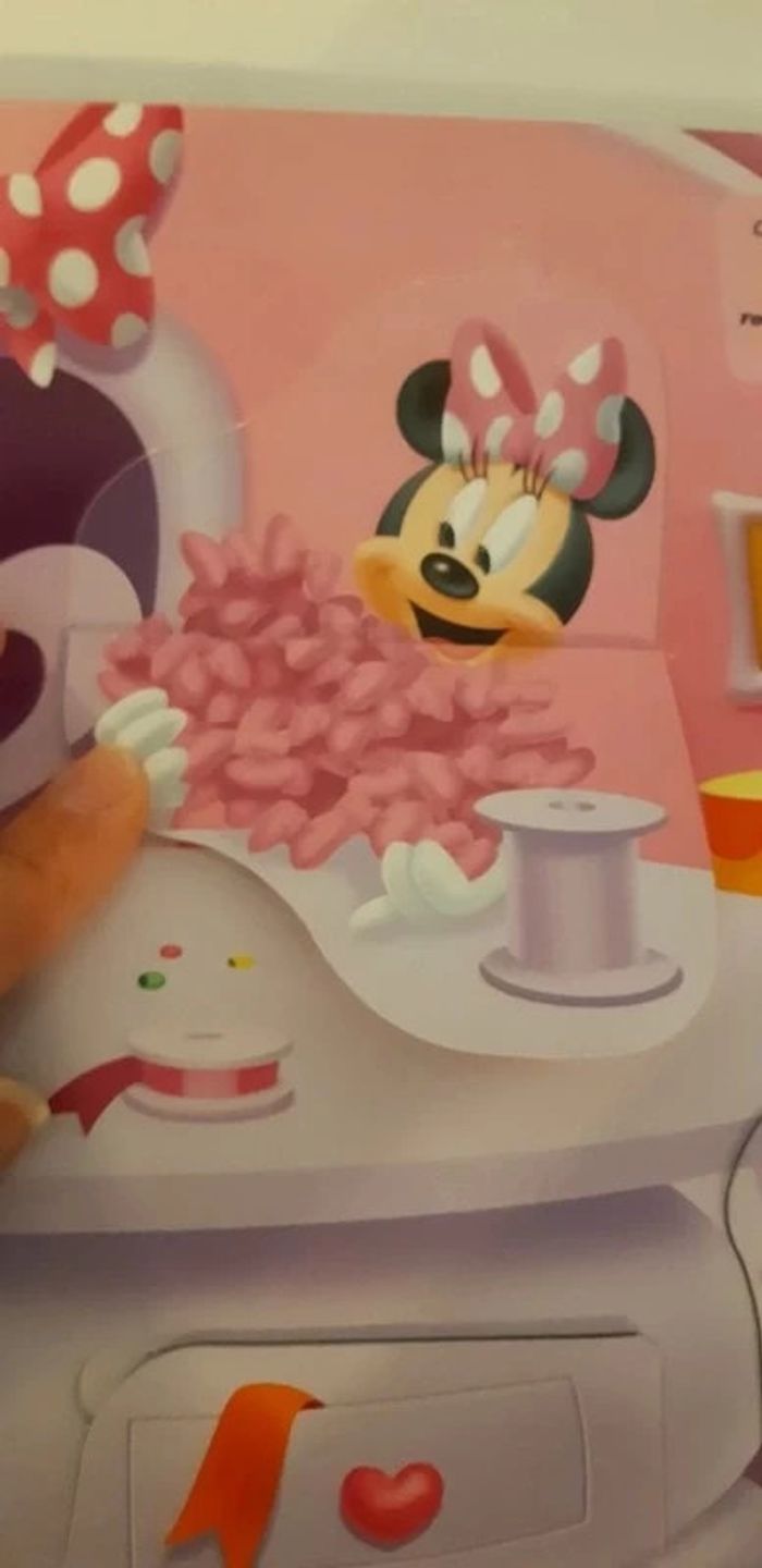 Livre disney Minnie, si jolie en rose! - photo numéro 6