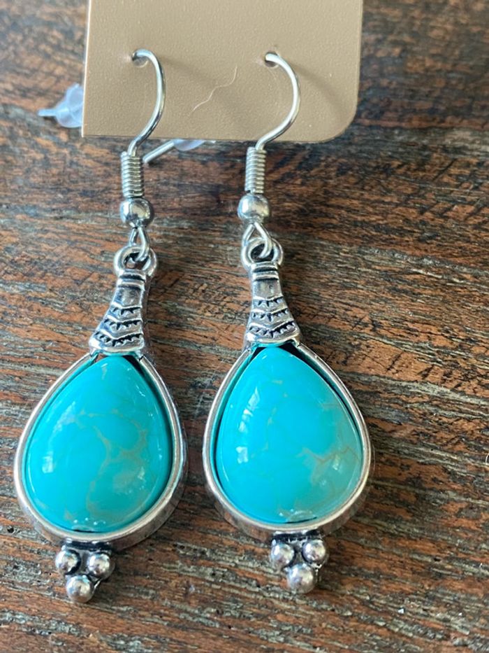 Boucles d’oreilles avec turquoise