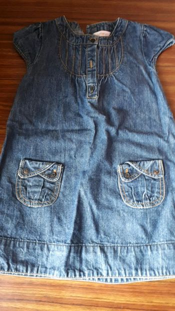 Robe en jean taille 3 ans