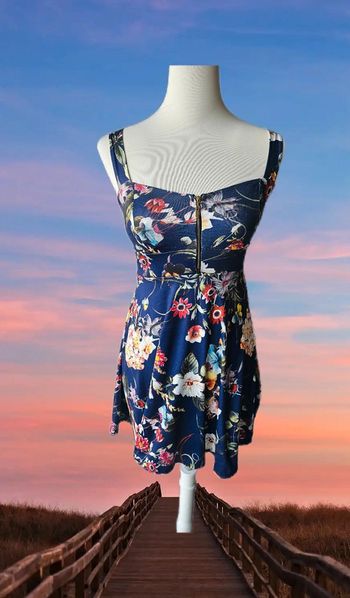 Robe satinée fleurie,Made in italy, taille 36