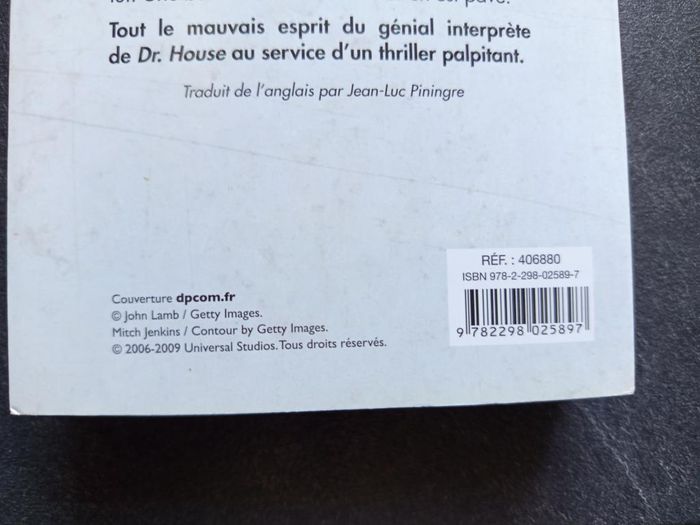 Livre - Tout est sous contrôle - Hugh Laurie - photo numéro 3