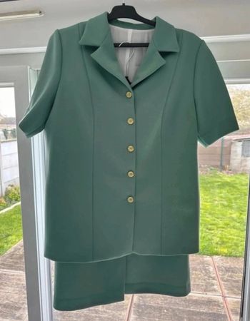 Ensemble tailleur jupe et veste