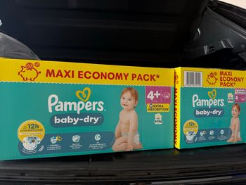 2 cartons Pampers taille 4 plus