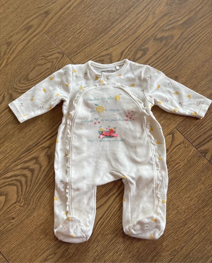 Lot de pyjamas 1 mois - photo numéro 4