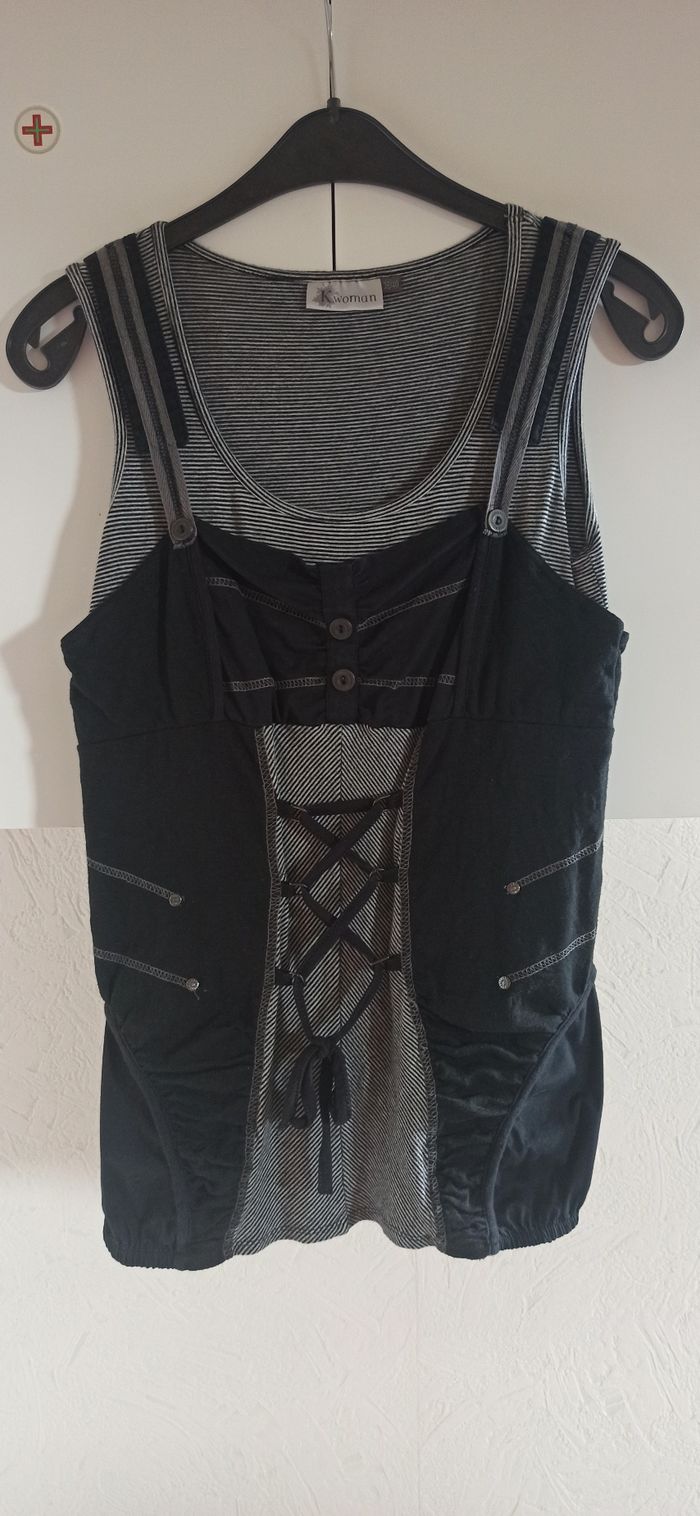 Debardeur 2 en 1 taille 38/40