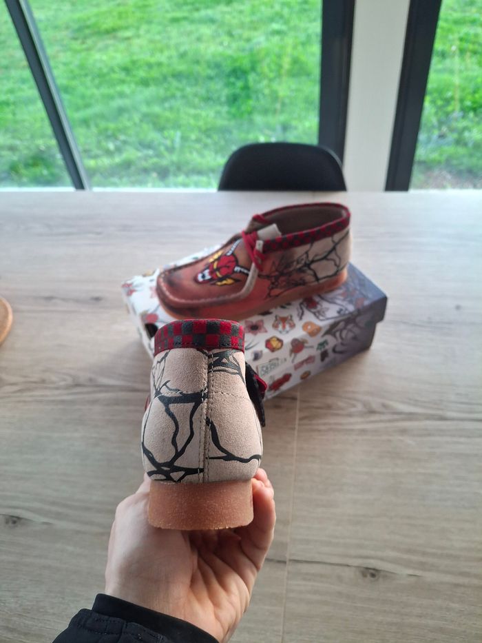 Clarks Wallabe Cuir de Nubuck Stranger Things T38 Neuve - photo numéro 9