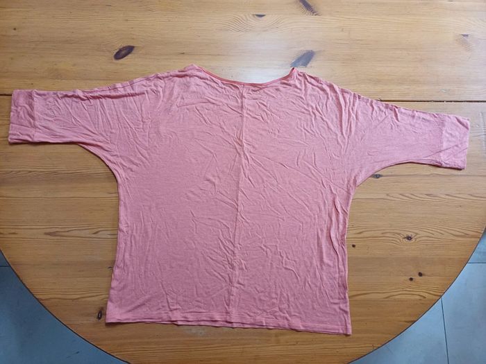 Tee-shirt rose corail - photo numéro 2