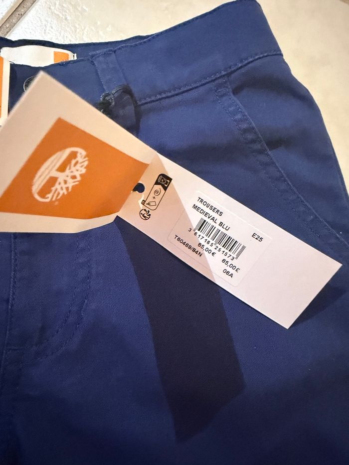 Chino Timberland taille 6 ans - photo numéro 3