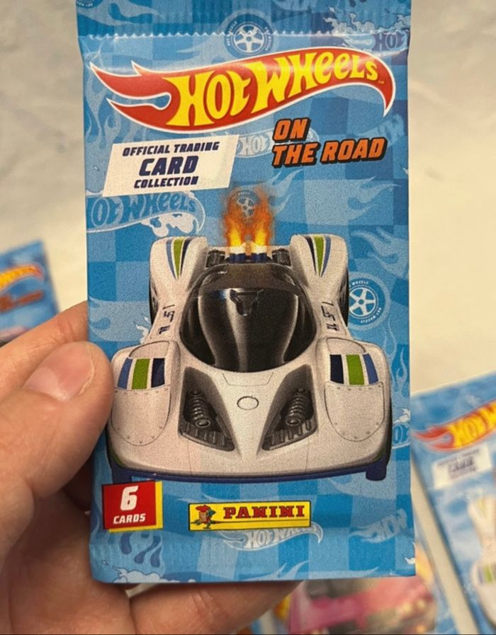 10 boosters cartes à collectionner Hotwheels on the Road - photo numéro 6
