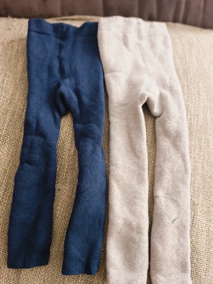 Lot de deux collants sans pied fille 18 24 mois excellent état