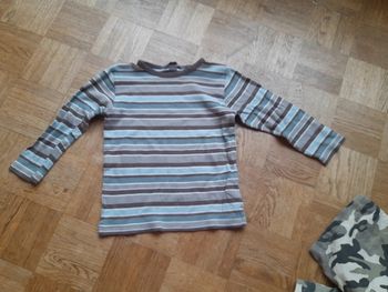 T.shirt manches longues H&M 3 4 ans