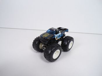  Monster Trucks - Hot Wheels - Police (J2)