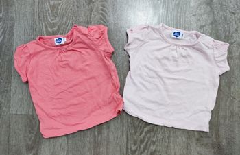 Lot 2 t-shirts légers manches courtes bébé filles 9 mois - neuf