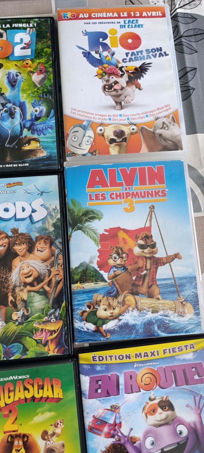 Lot 12 DVD enfants films d'animation - photo numéro 4