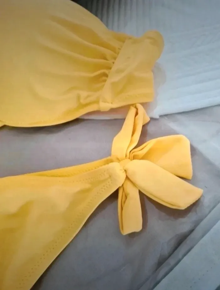 Maillot de bain 2 pièces jaune Taille 40 - photo numéro 2