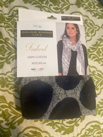 belle écharpe pour femme