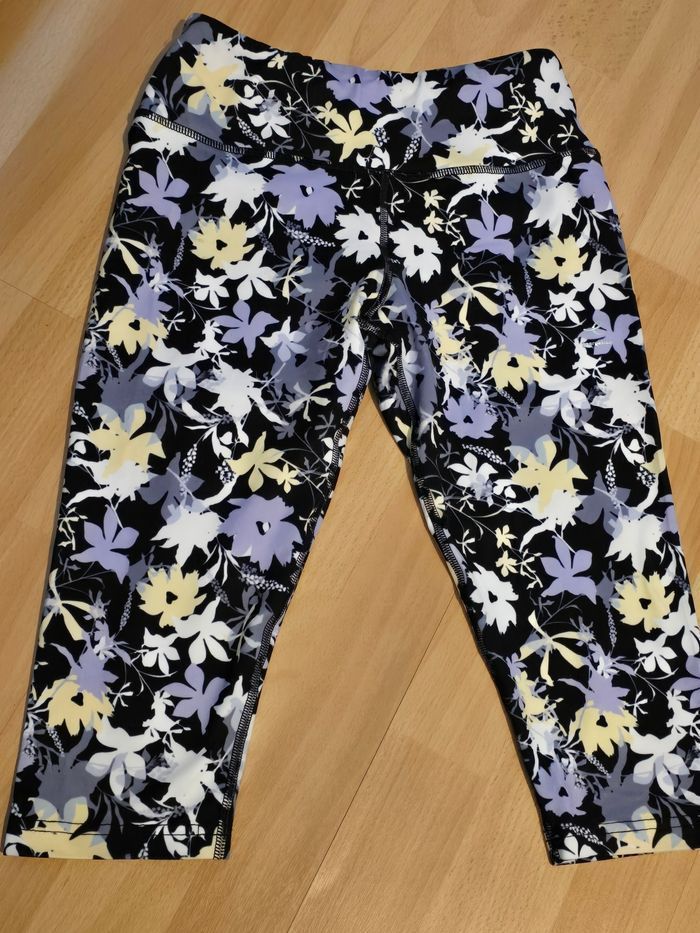 Ensemble😍⚘️ legging et short de sport 10 ans fille⚘️😍 - photo numéro 3