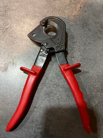 Pince à cliquer Facom