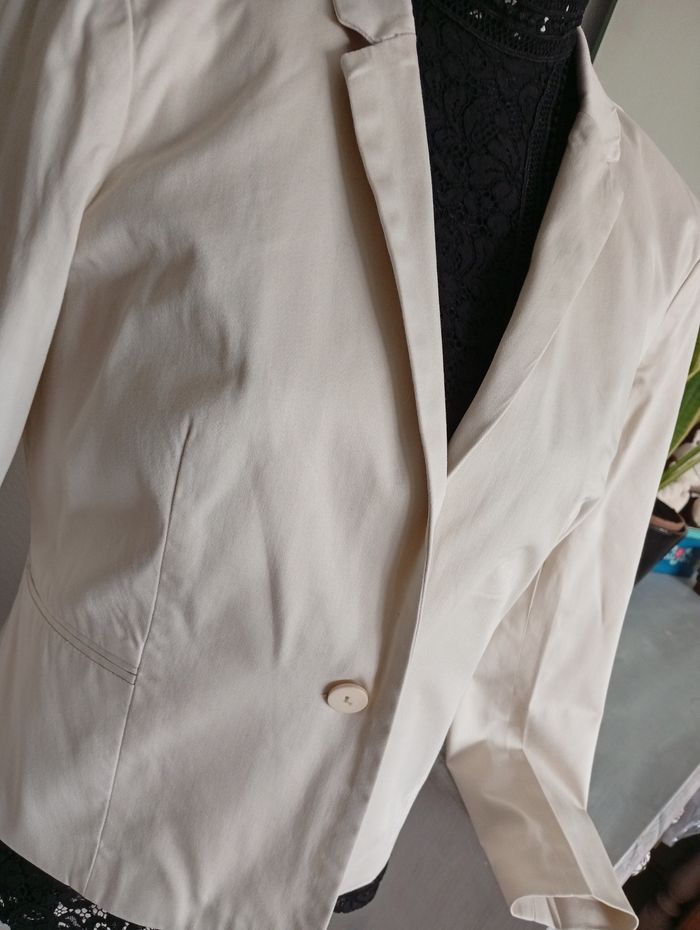 Blazer/ Veste beige. Jennyfer 40 - photo numéro 2