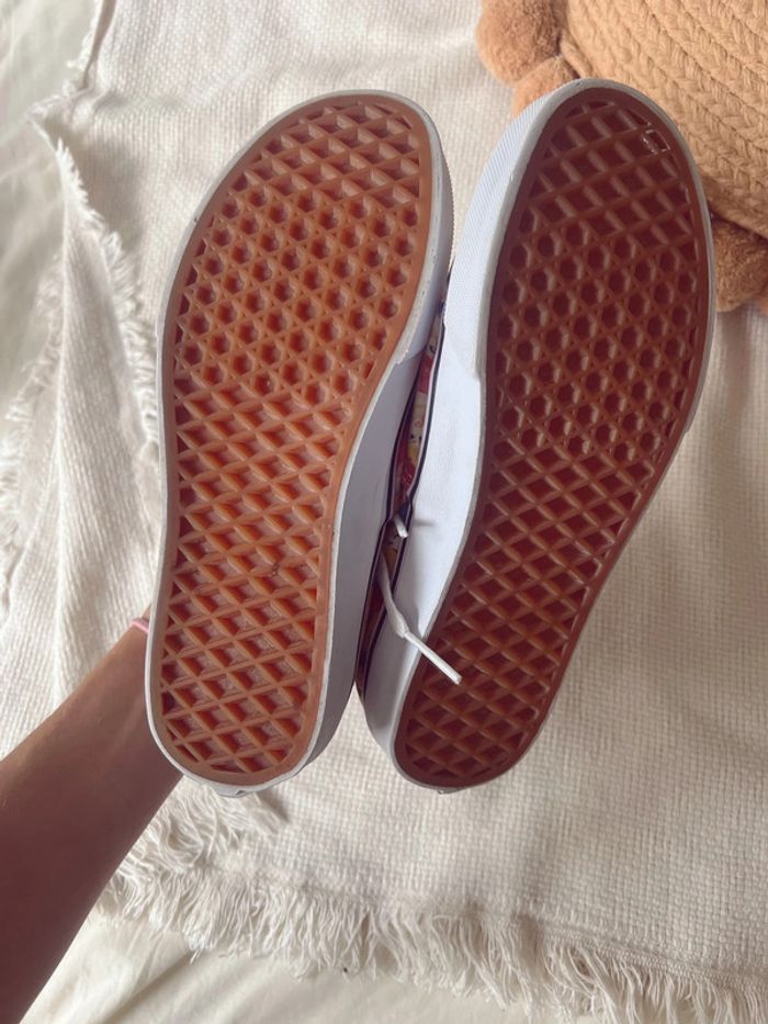 Baskets Vans x Disney princesses – Taille 37 - photo numéro 4