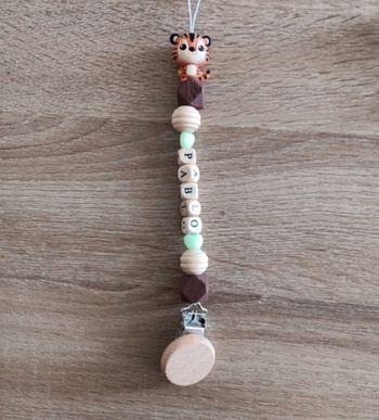 Attache tetine personnalisé 