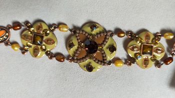 Bracelet multi-motifs esprit oriental – Collection Sable & Ébène