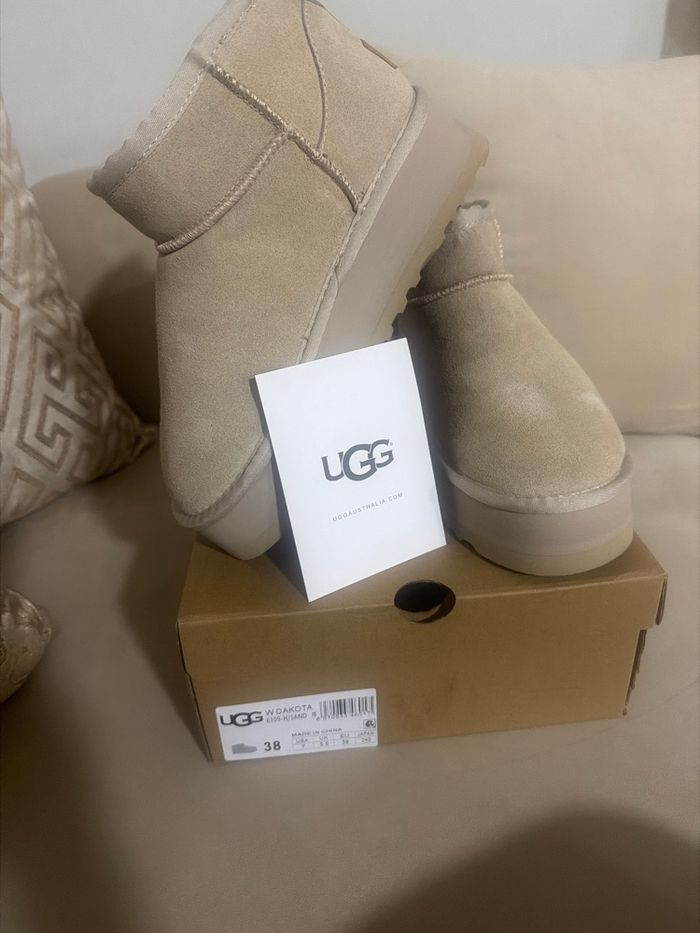 Bottes UGG - photo numéro 2