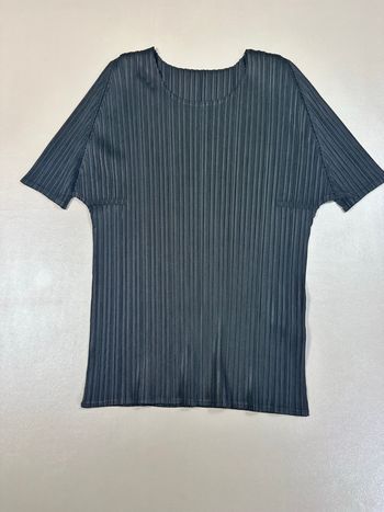 Top pleats please noir taille 2  issey miyake