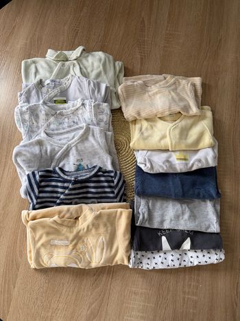 Lots bébé 1 mois 