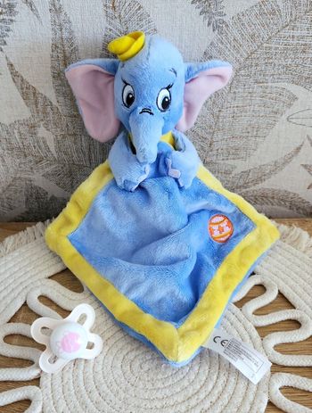 Doudou Lange Disney Dumbo bleu jaune 