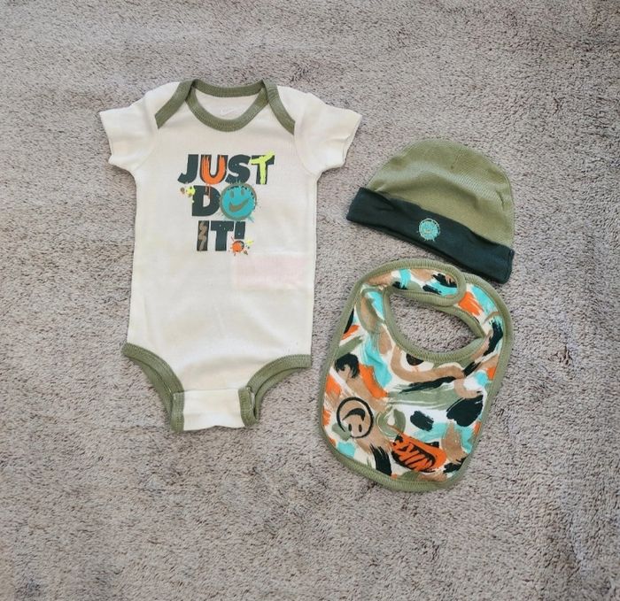 Ensemble Nike - photo numéro 2