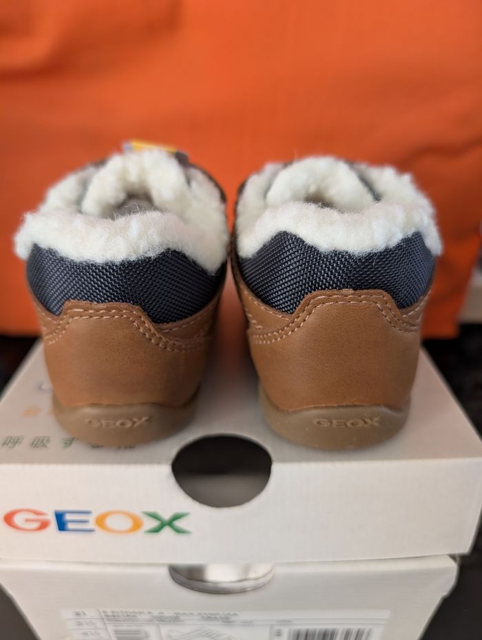 Chaussures fourrés garçon. Conseillé par les podologues. Taille 21. Neuf. Geox - photo numéro 3