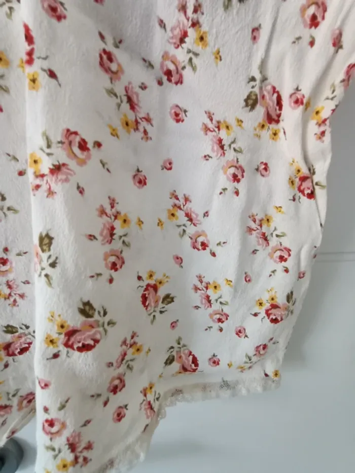 Top à bretelles fleuri Stradivarius - photo numéro 6