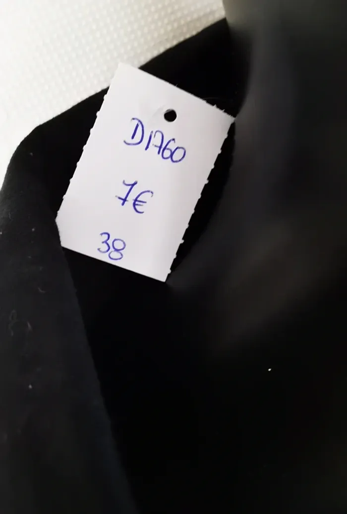 D1760 - veste femme taille 38 - photo numéro 3