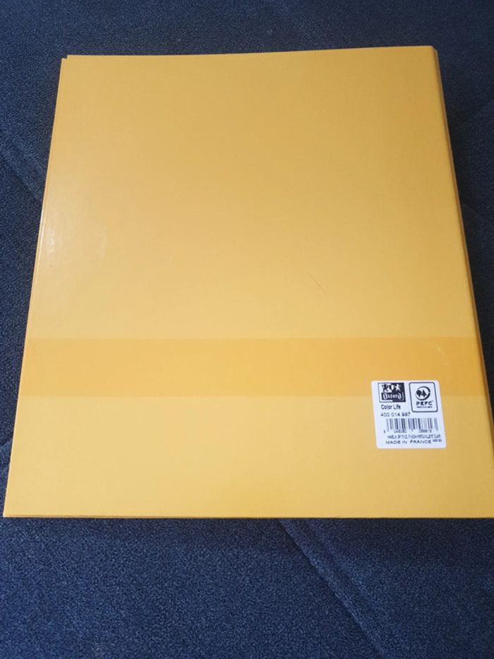 Neuf classeur jaune marque Oxford - photo numéro 2