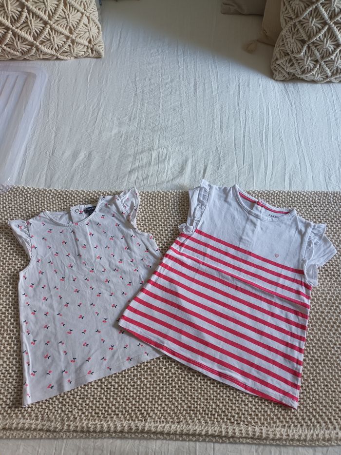 Lot t-shirt fille 24 mois