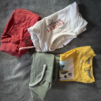 Lot vêtements bb garçon taille 3 mois
