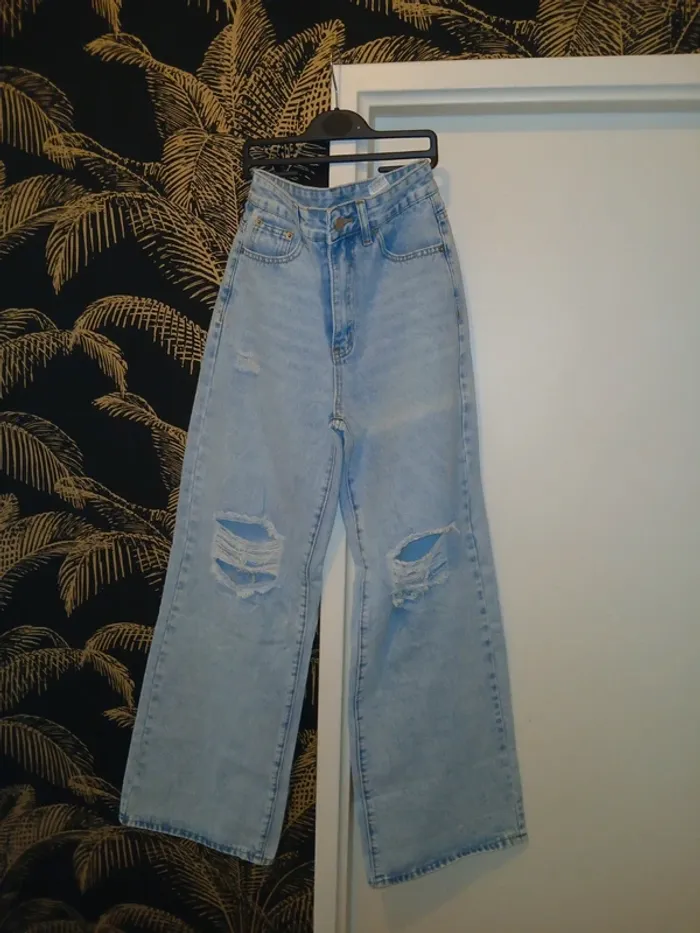 💙 Jolie jeans bleu clair troué Shein taille Xxs. - photo numéro 2
