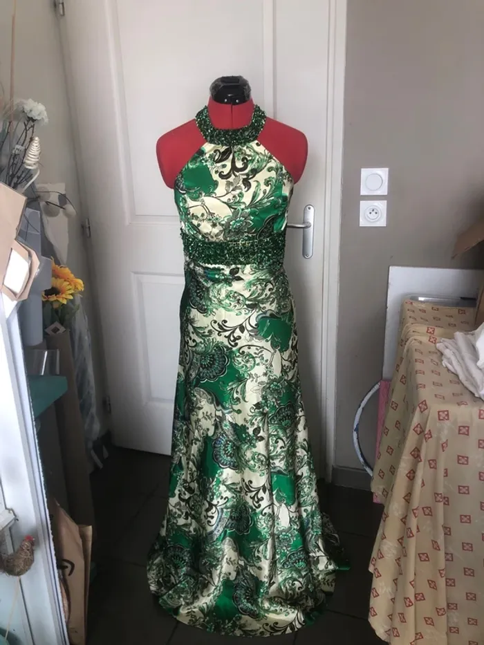 Robe de soirée + boléro T36/38 femme 👗 - photo numéro 2