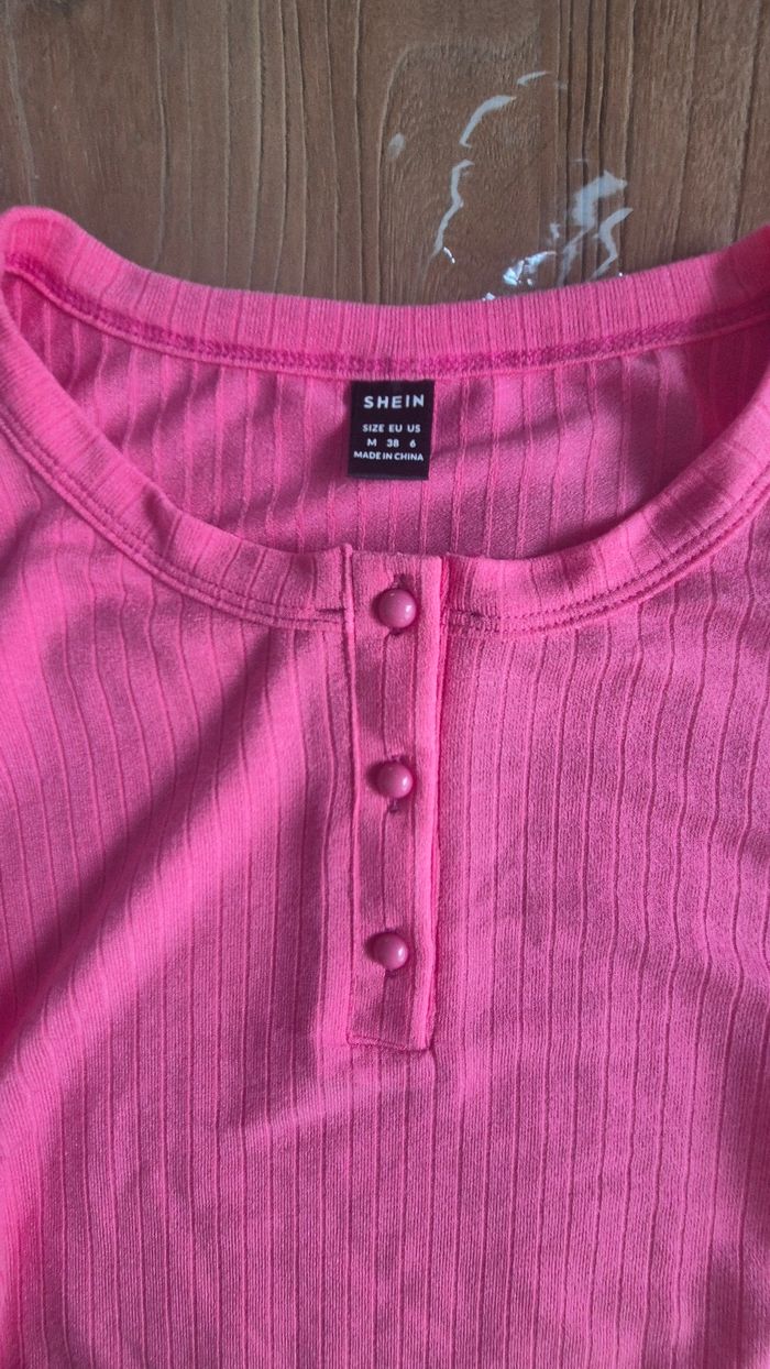 Tee-shirt rose M 38 - photo numéro 2