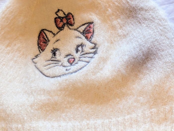 Lot Bonnet Large Bandeau Disney Blancs Chaud Pompon Tête Chat Marie Accessoires Petits Enfants Bébés - photo numéro 4