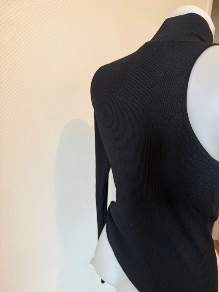 Haut noir en très bon état Zara taille M - photo numéro 5