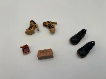 Lot chaussures et accessoires Barbie my scene