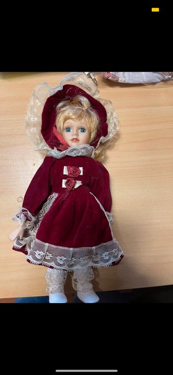 Poupée avec habit de rechange