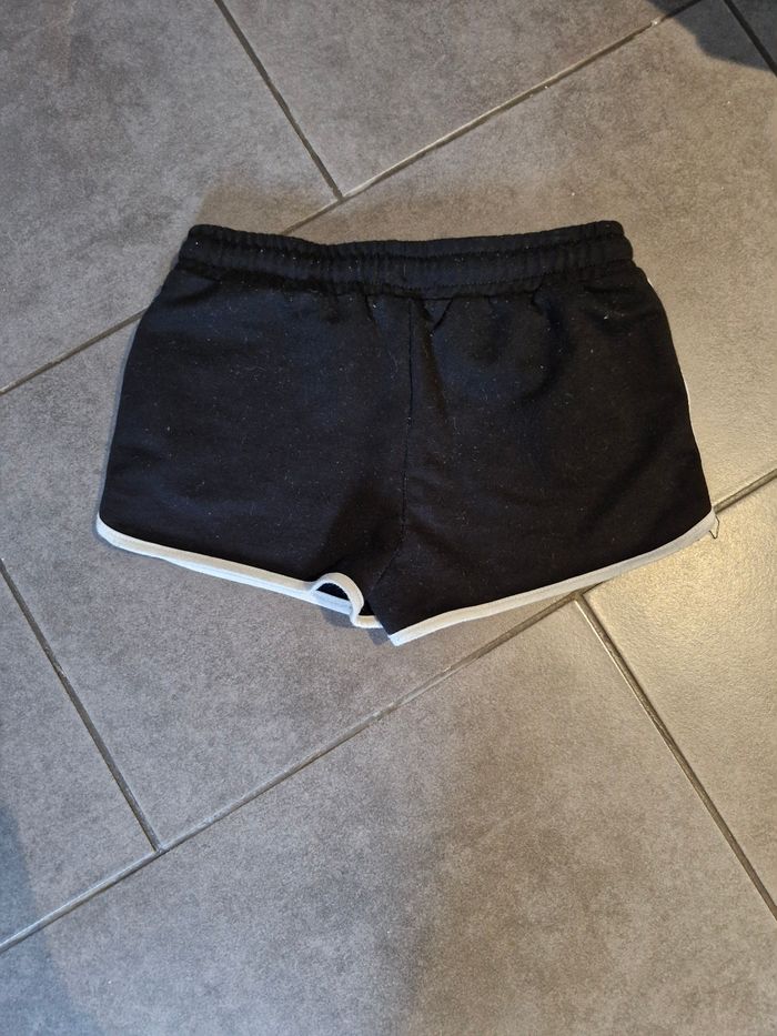 Short 8 ans - photo numéro 3