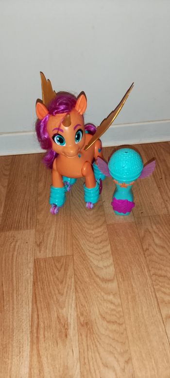 Licorne little pony interactive 