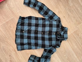 Chemise à carreaux