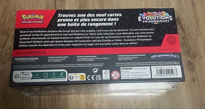 Pokémon coffret boîte surprise Evoli évolutions prismatiques écarlate et violet 8.5 - photo numéro 5